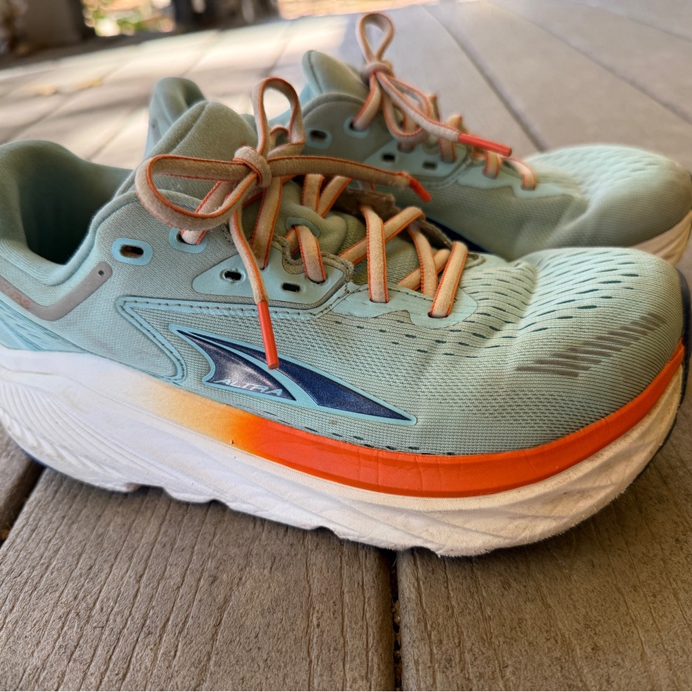 Altra Via Olympus Sneakers - women’s 7.5 Light Blue and Orange